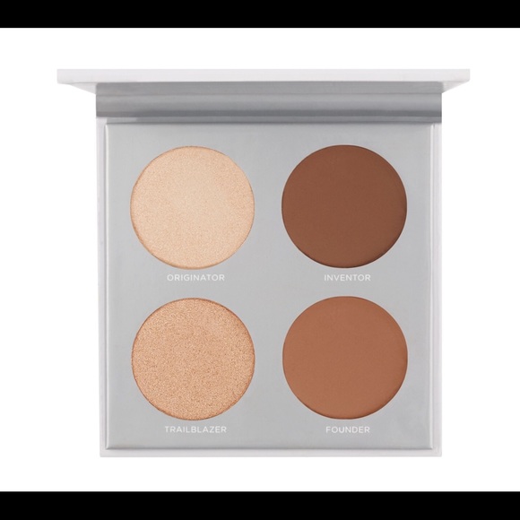 Pur Other - NWT Pur Sculptor Highlight & Contour Palette